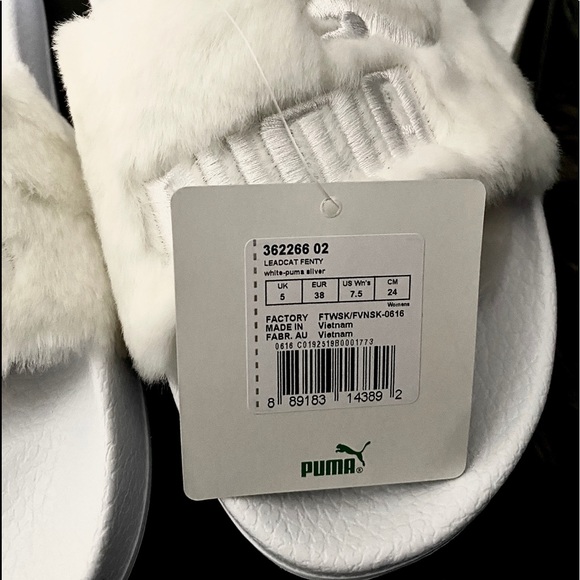 2016 Puma FENTY Slides by Rihanna WHITE Brand New! - Picture 3 of 4